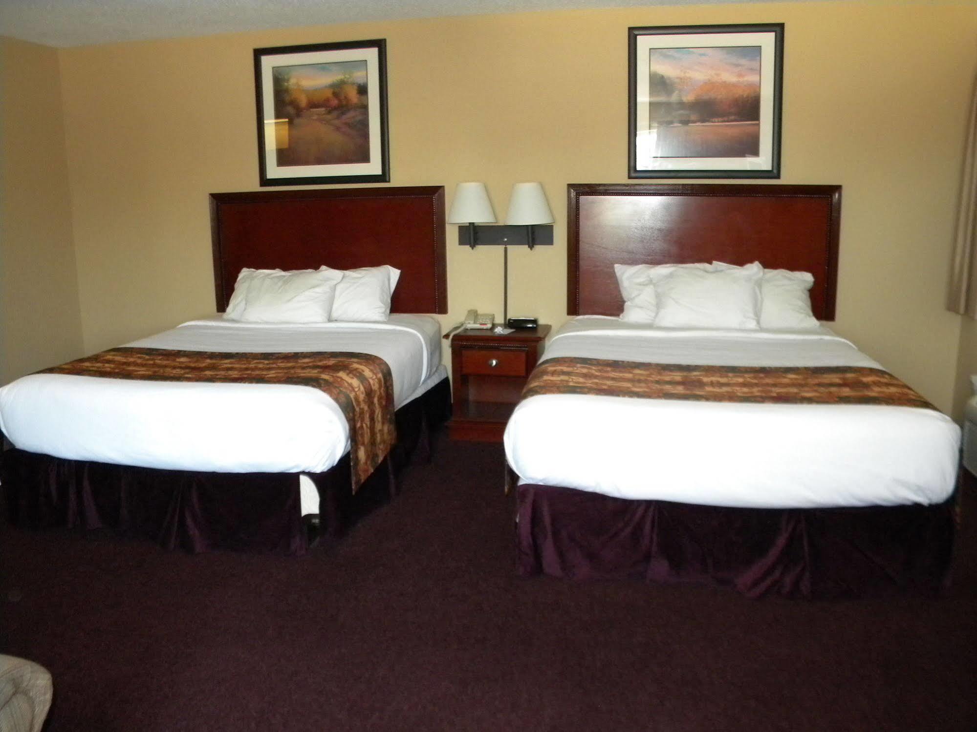Pocahontas Inn & Suites Exterior photo